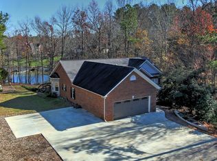 2055 Tiger Paw Ln, York, SC 29745