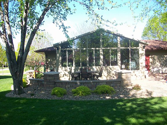 4 season room outside