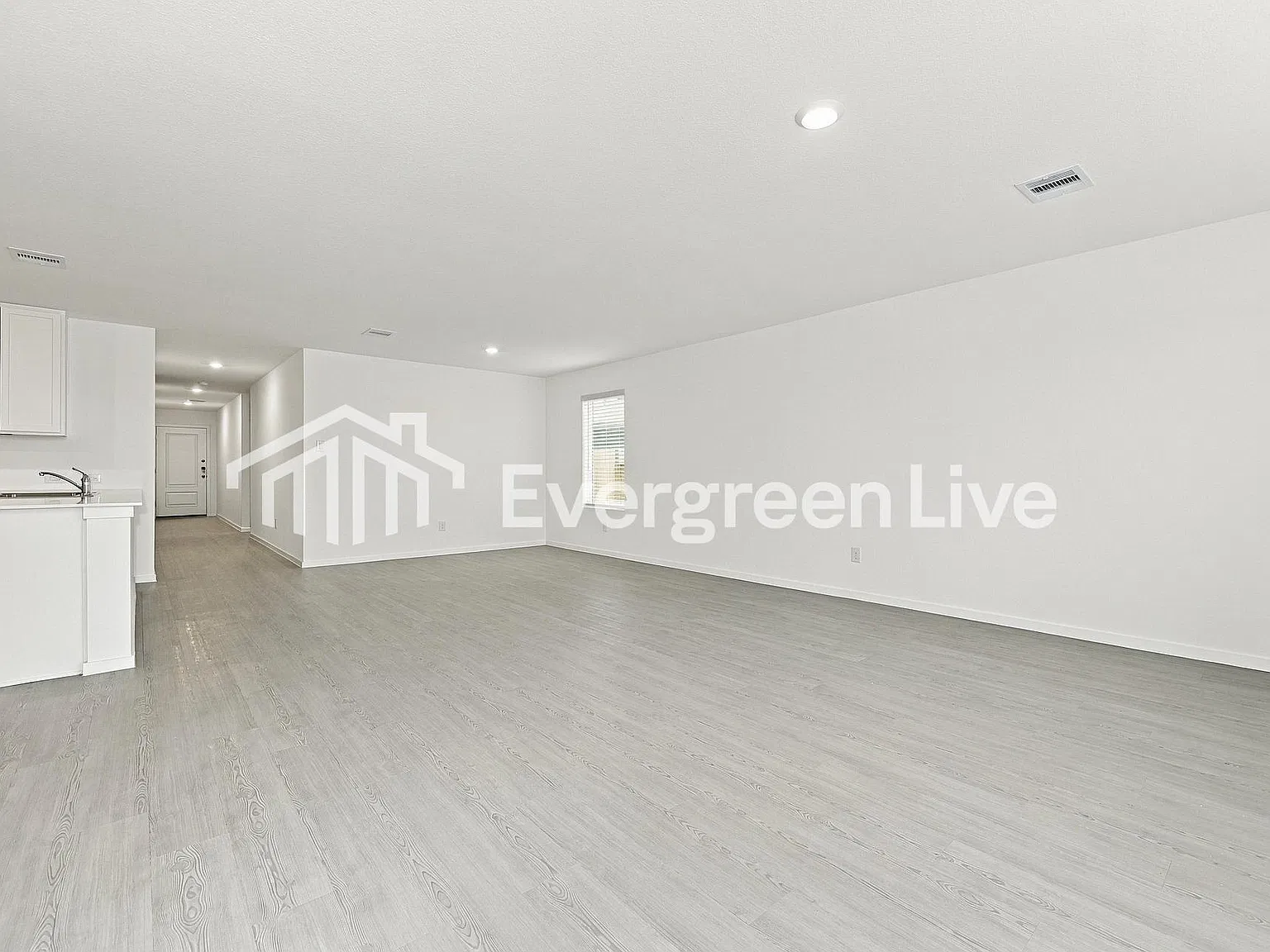 4 bed, 2.0 bath, 1676 sqft, $1,850 — Photo 4