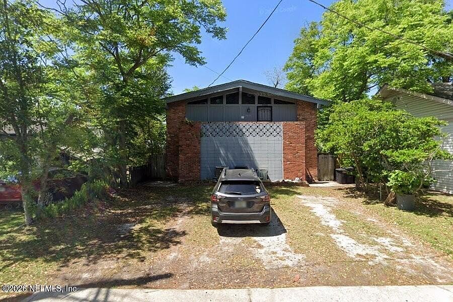 1st image of 2859 SYDNEY Street