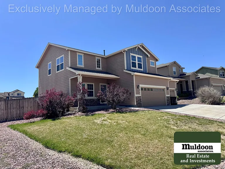 7696 Bonterra Ln — Photo 2
