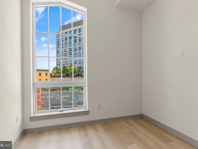 689 N Broad St #505 — Photo 14