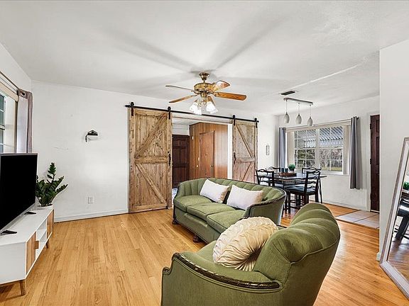 3rd image of 1623 Westover Dr