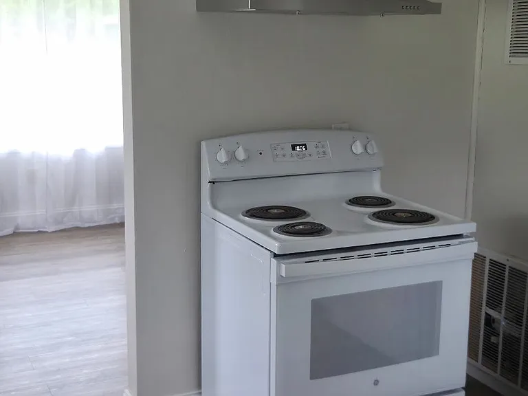 113 Druin St — Photo 7
