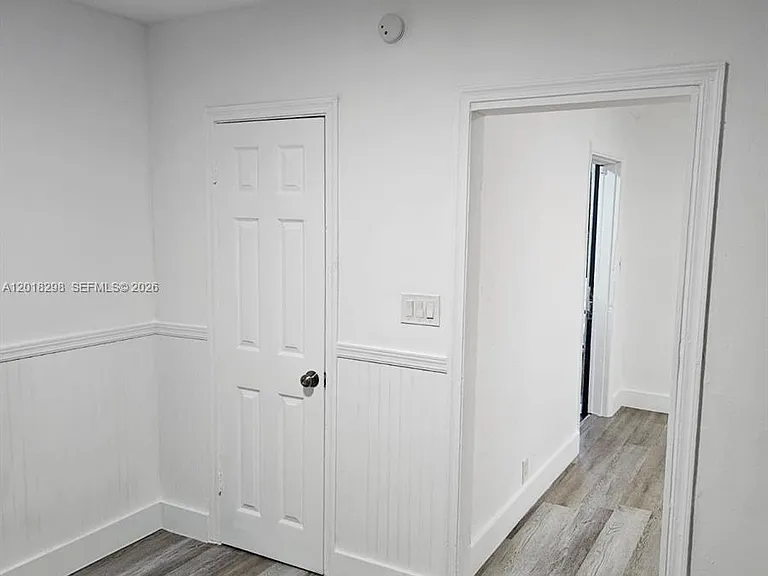 1033 N Andrews Ave — Photo 4