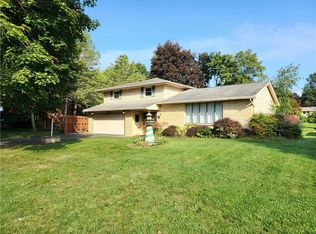 364 Fiesta Rd, Rochester, NY 14626