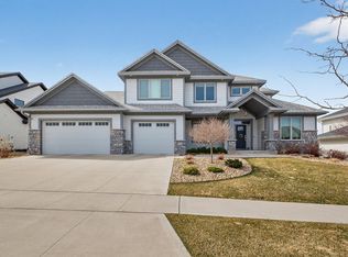 4933 Riley Ln SW, Rochester, MN 55902