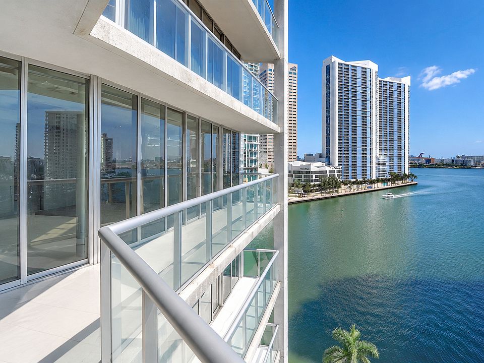 1st image of 465 Brickell Ave #10