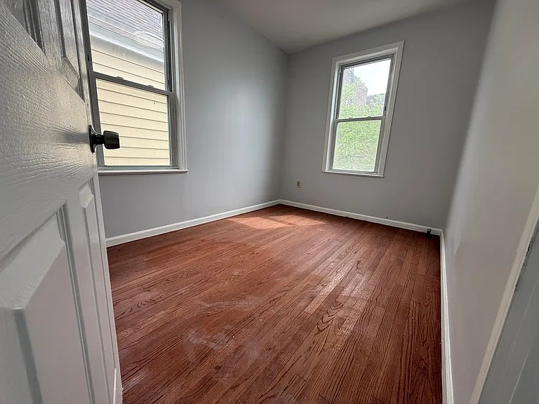 162 W 32nd St #2 — Photo 15