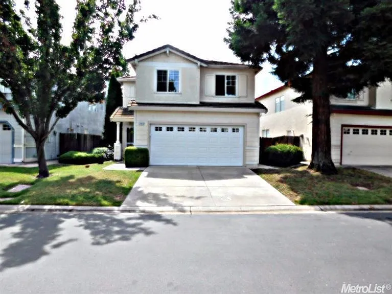 5404 Tamarindo Ln photo 1