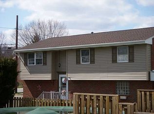1733 Kansas Ave, White Oak, PA