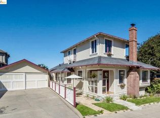 212 Carmel Ave, Pacific Grove, CA 93950