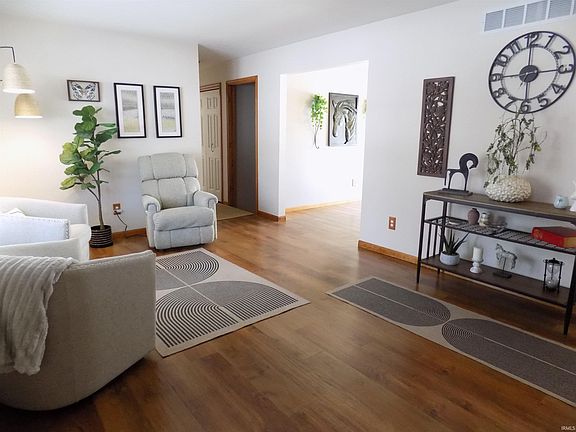 5th image of 30814 Oakbrook Dr