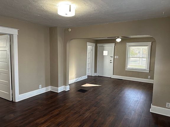 5th image of 417 S Nichols Ave