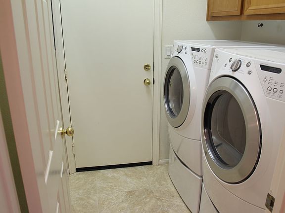 4th image of 31924 Manzanita Ln