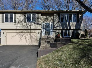 197 Carver Sq, Waconia, MN 55387