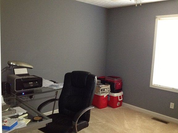 4th image of 113 Eastland Ct