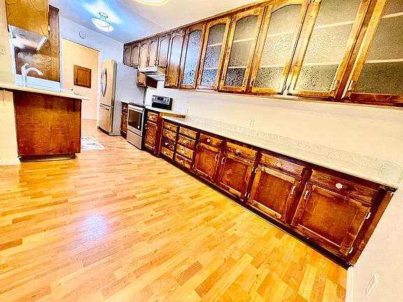 2nd image of 26953 Hayward Blvd APT 105