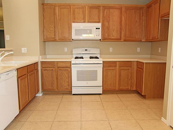 5th image of 7136 S Oakbank Dr