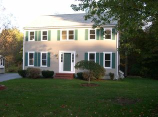 10 Satucket Rd, Rockland, MA 02370