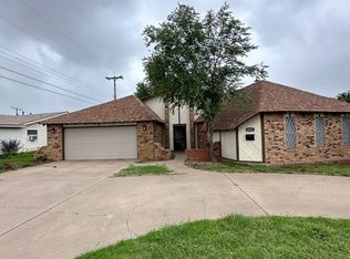 1021 W Yucca Ave, Clovis, NM 88101