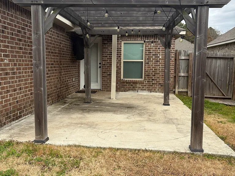 337 Madison Xing — Photo 12