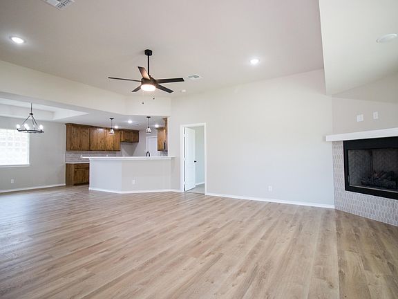 2nd image of 4317 Rimrock Rdg