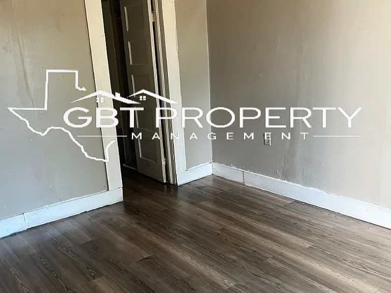 LPP 906 E Cotton St. — Photo 3
