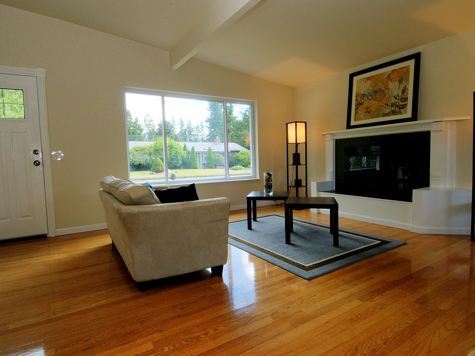 2nd image of 346 S 304th Pl