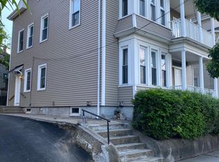256 Douglas Ave FLOOR 1, Providence, RI 02908