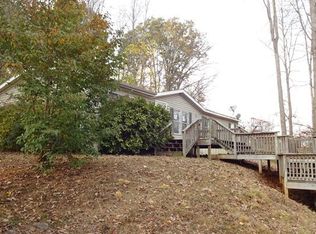 128 Brookside Ln, Hayesville, NC 28904
