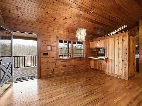 9th image of this home