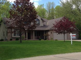 2839 Pine Ridge Rd, Oshkosh, WI 54904