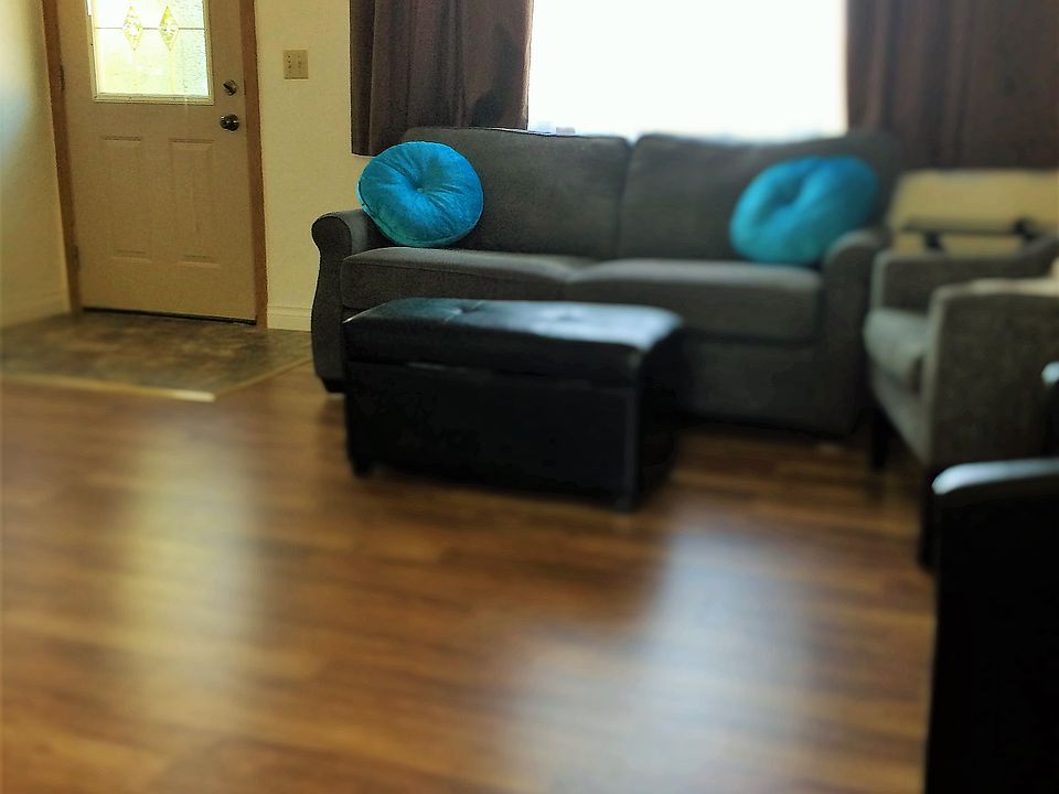 1st image of 284 Adamson Cir