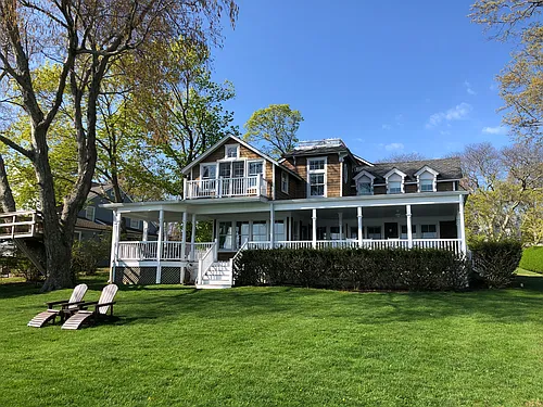 8 Clinton Ave Photo 1