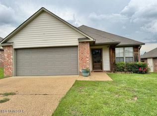 474 Fairway Ave, Byram, MS 39272