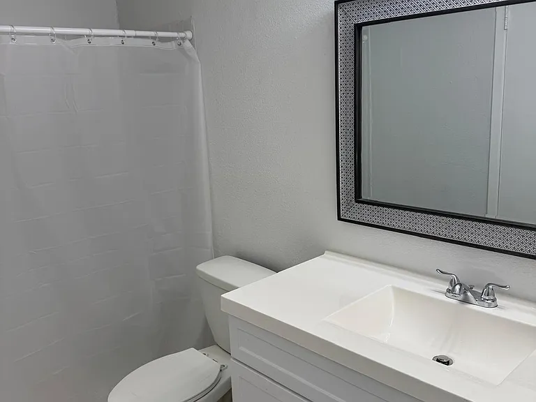 8201 Richmond Ave #13 — Photo 9
