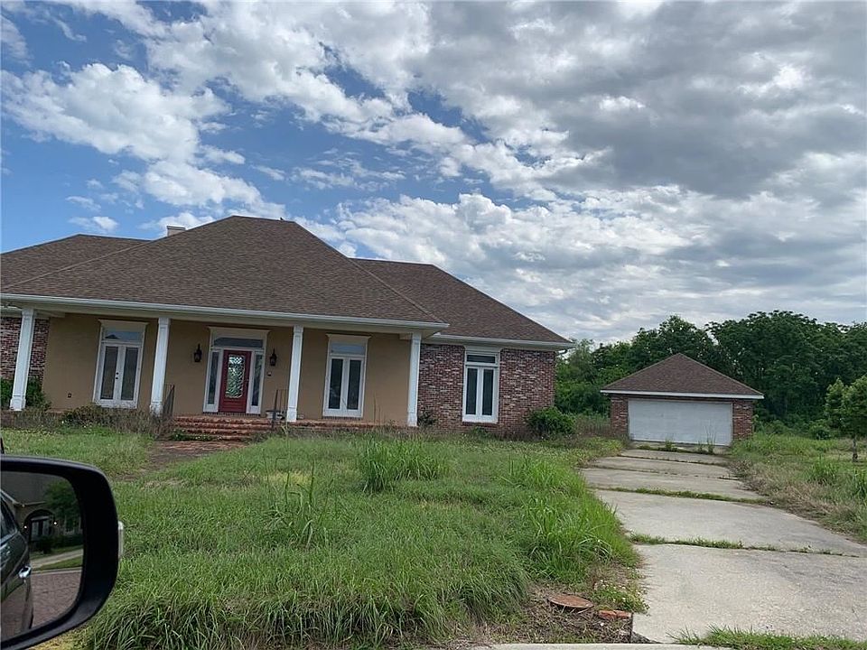 1st image of 170 Turnberry Dr