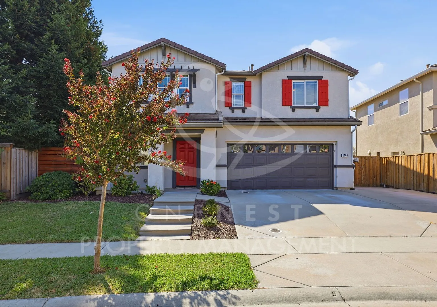 One of a kind, HUGE yard, Perfect West Roseville Home — Photo 2