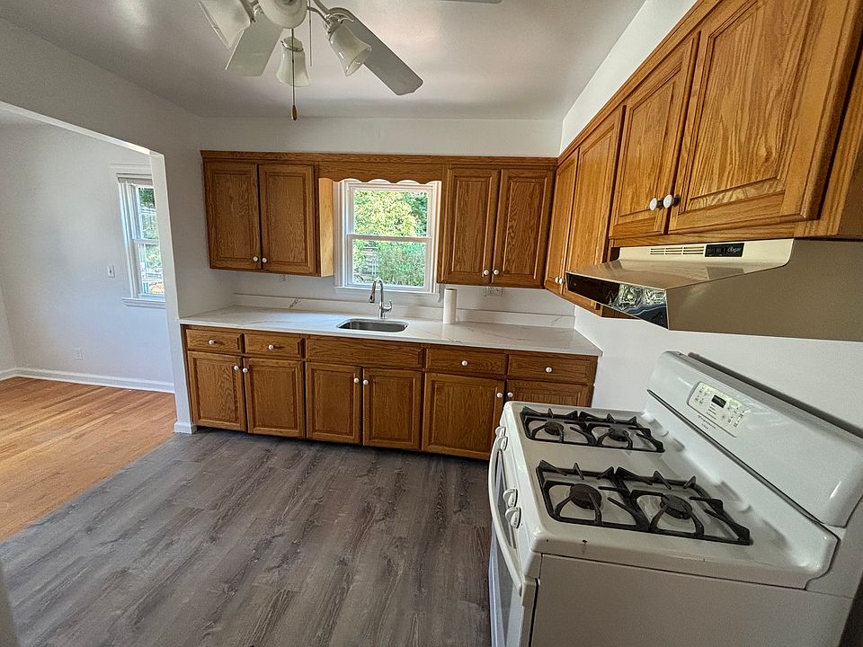 1st image of 42 Sedgwick Ave #2