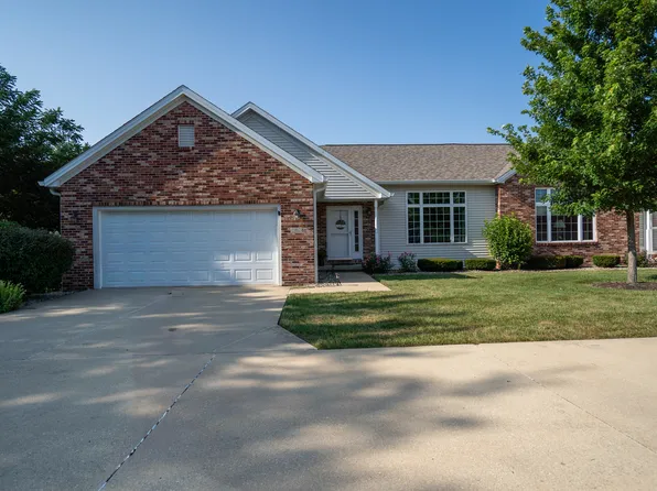 1402 Caro Ct #1402, Mahomet, IL 61853
