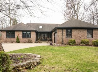 4123 Oaksbury Ln, Rolling Meadows, IL 60008