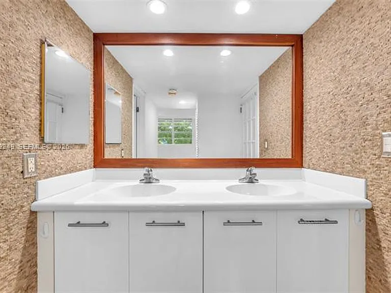 777 NE 62nd St #C508 — Photo 19
