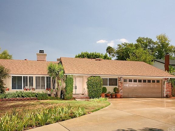 2nd image of 7564 Pomelo Dr