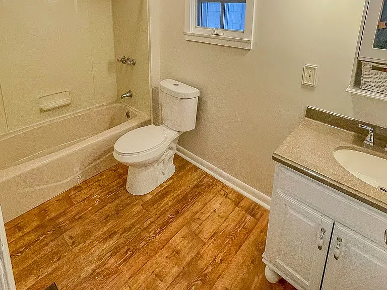 129 Henry St — Photo 8