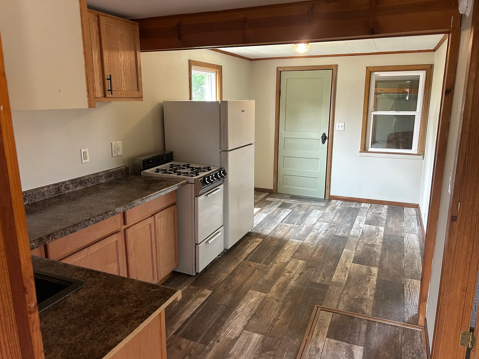 1 bed, 570 sqft, $850 — Photo 4
