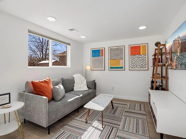 404 N Grant Ave — Photo 13