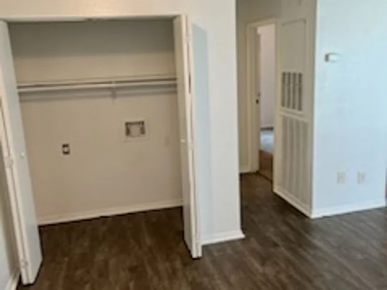 Ashford Creek Apartments — Photo 50