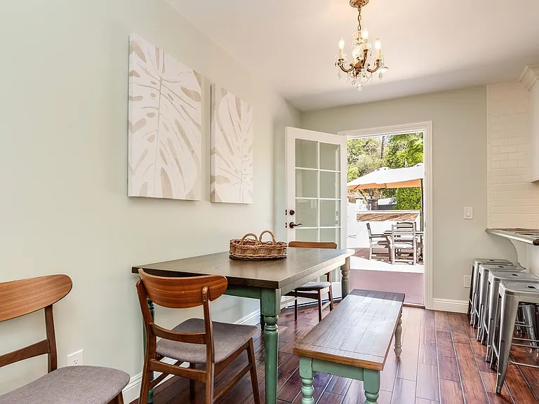1135 N Norman Pl — Photo 12