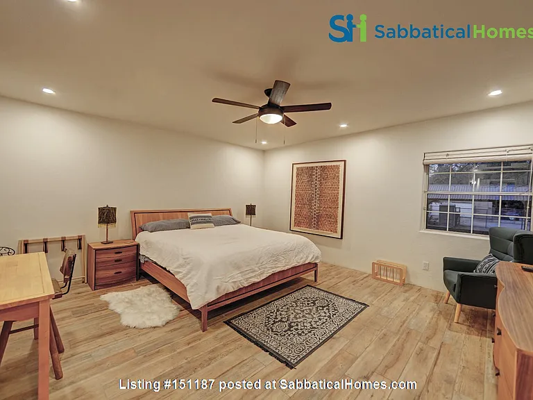 2427 E Mabel St — Photo 8